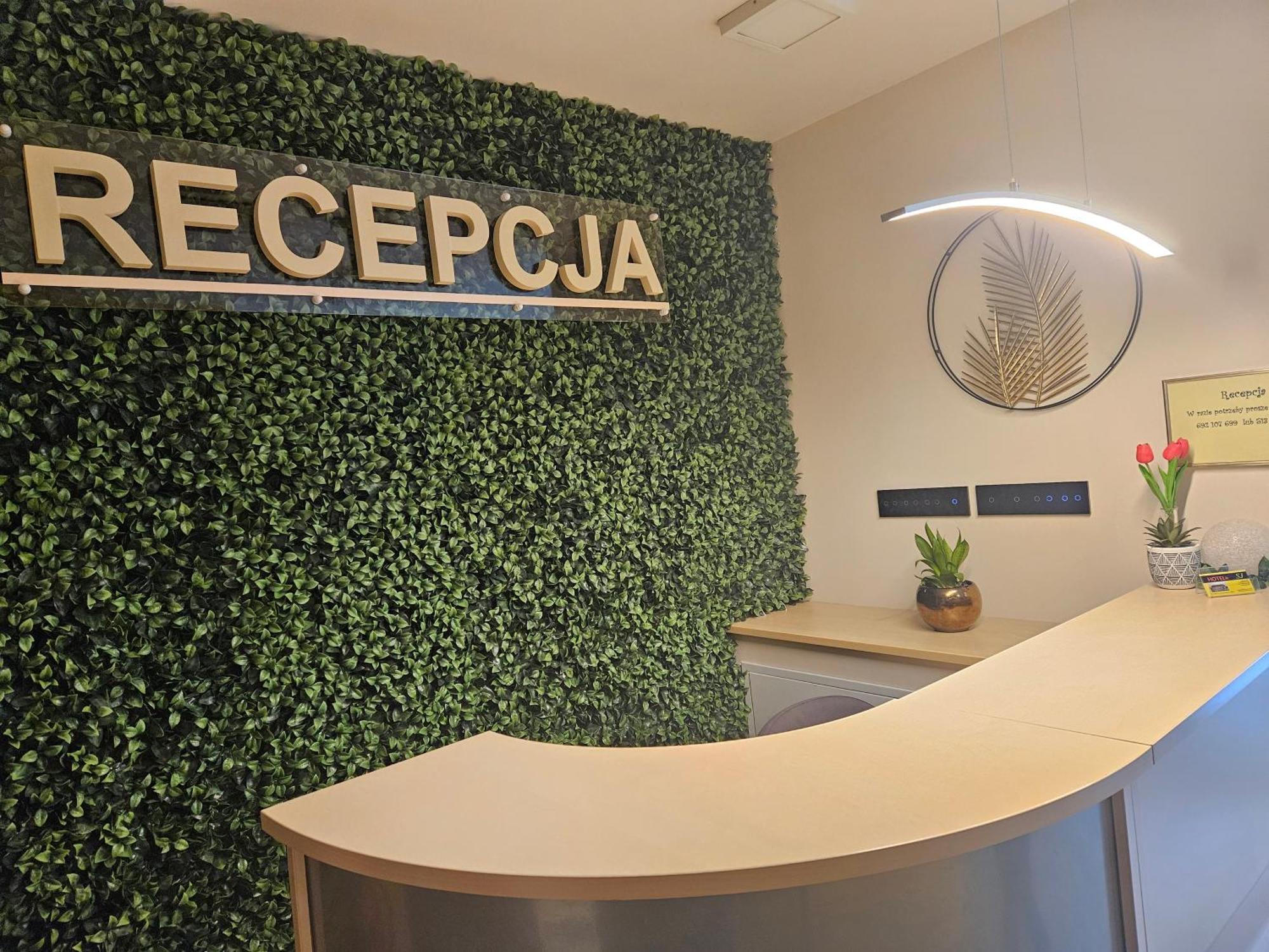 Hotelik Sj Łódź Kültér fotó